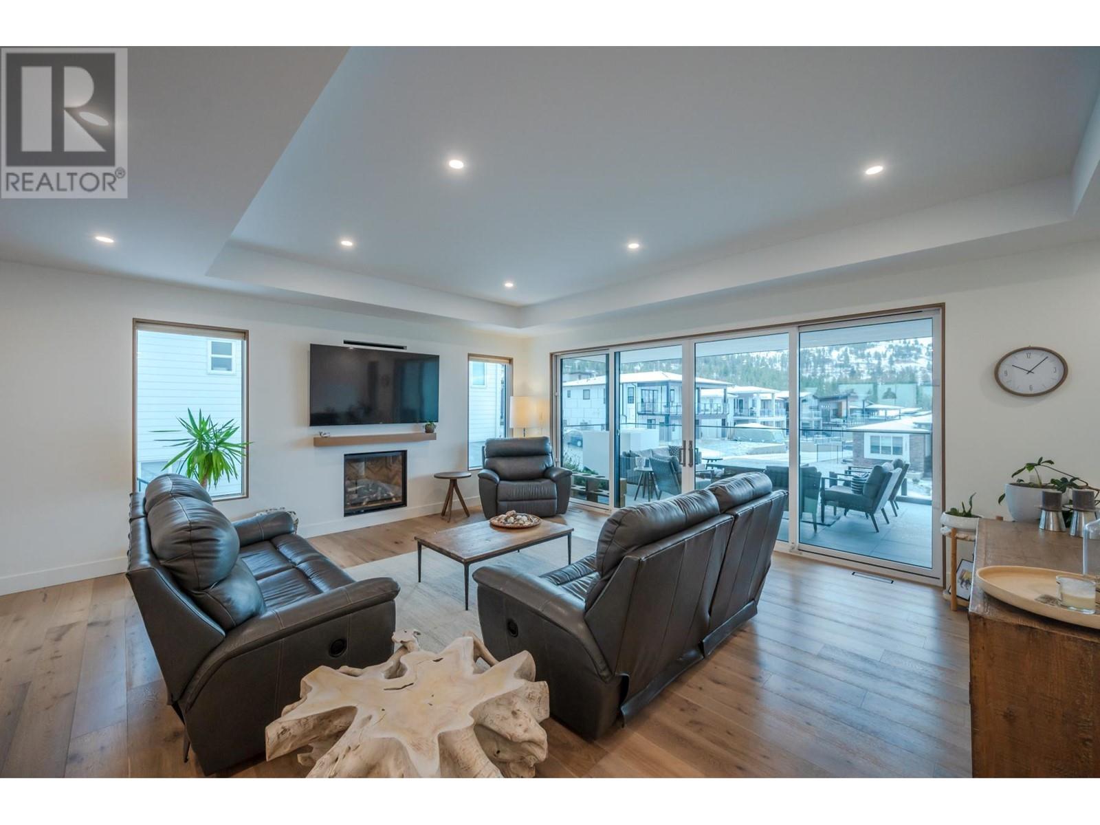 1949 Harris Drive, Penticton, British Columbia  V2A 0C8 - Photo 6 - 10340533
