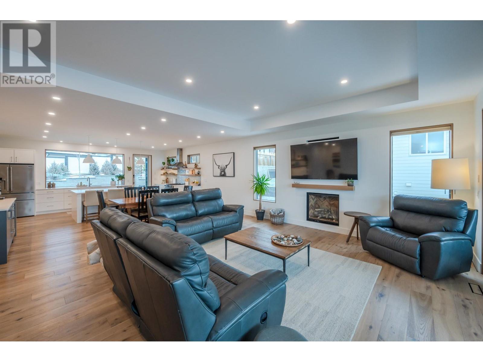 1949 Harris Drive, Penticton, British Columbia  V2A 0C8 - Photo 7 - 10340533