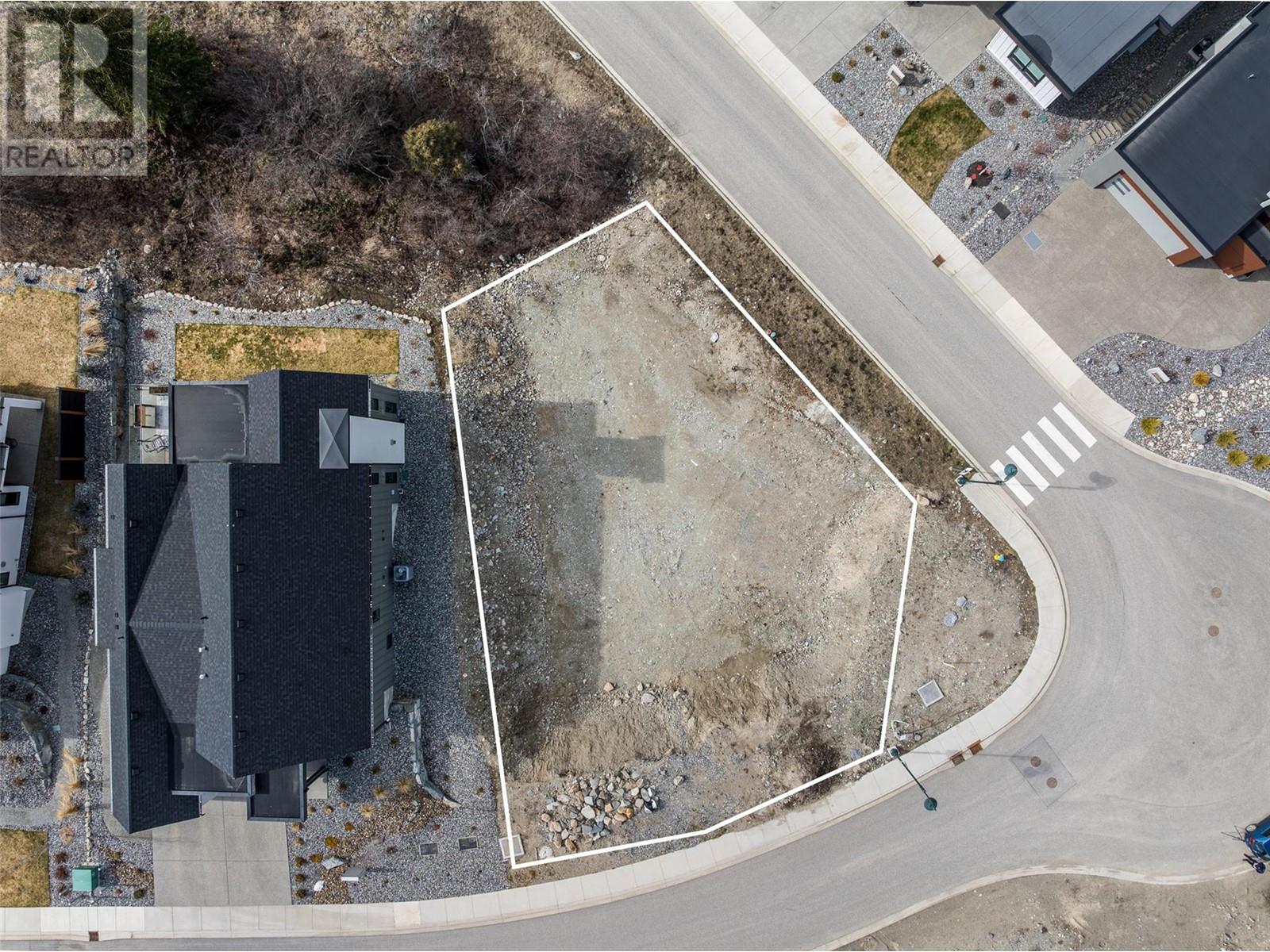 201 Diamond Way, Vernon, British Columbia  V1H 0A2 - Photo 2 - 10340094