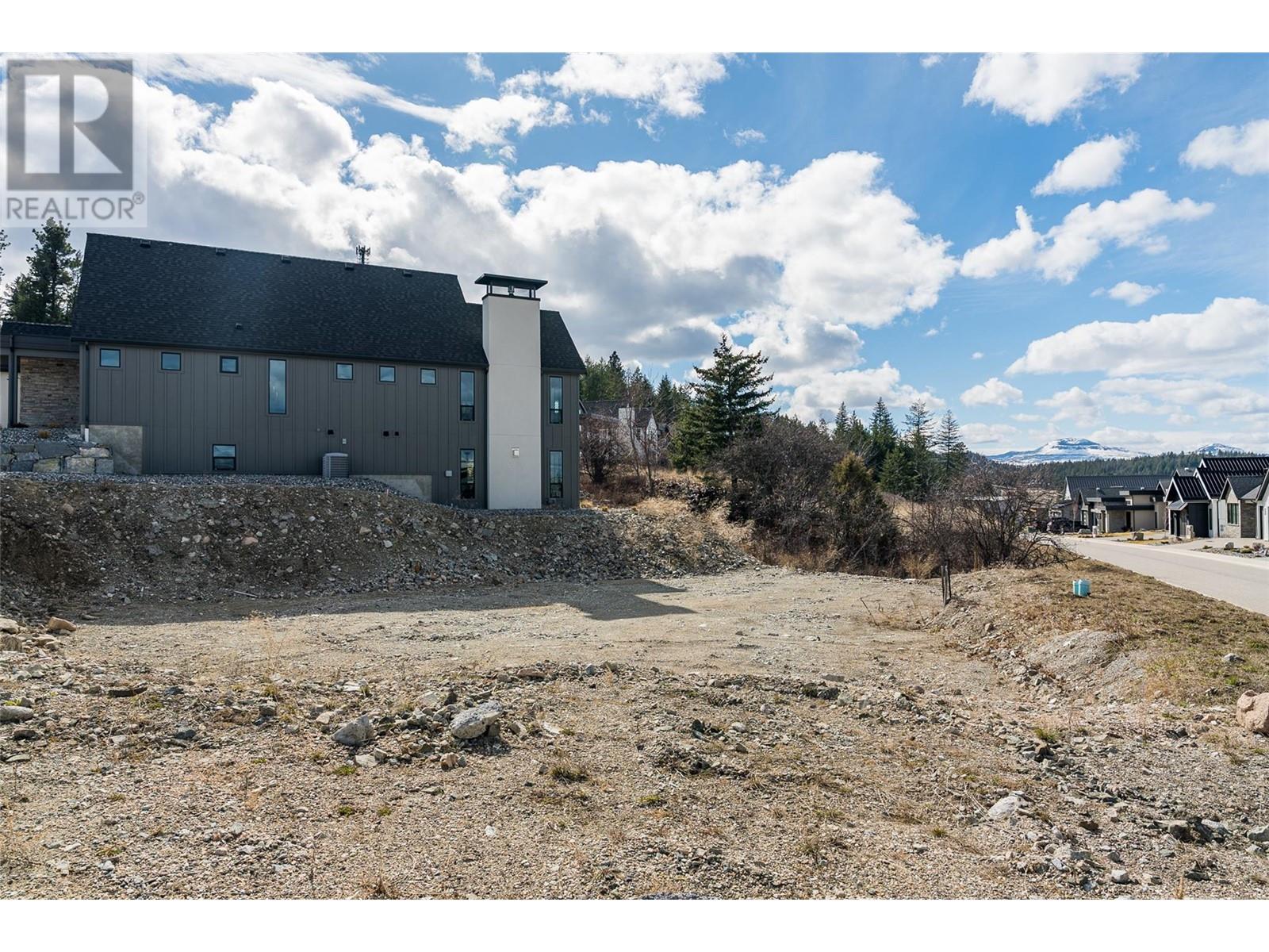 201 Diamond Way, Vernon, British Columbia  V1H 0A2 - Photo 5 - 10340094