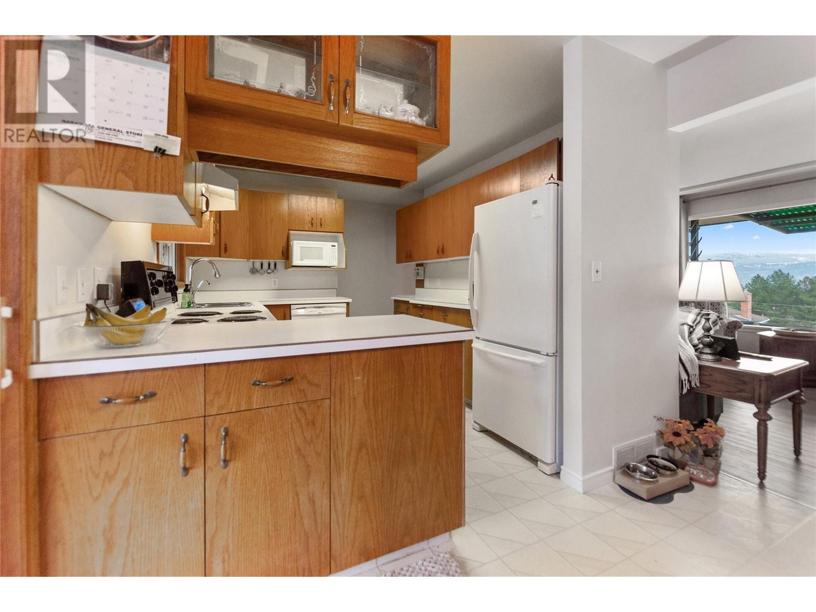 903 Newton Drive, Penticton, British Columbia  V2A 8Z4 - Photo 10 - 10340006