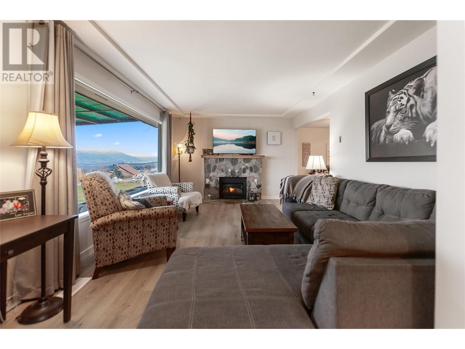 903 Newton Drive, Penticton, British Columbia  V2A 8Z4 - Photo 7 - 10340006