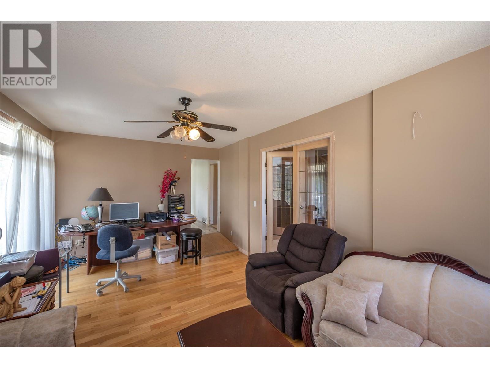 2885 Valleyview Road, Penticton, British Columbia  V2A 8W9 - Photo 16 - 10340733