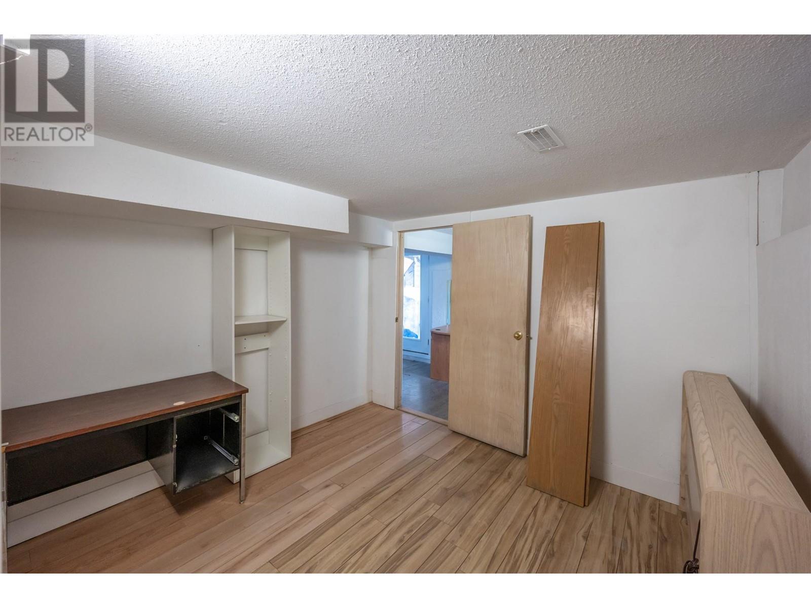 2885 Valleyview Road, Penticton, British Columbia  V2A 8W9 - Photo 35 - 10340733
