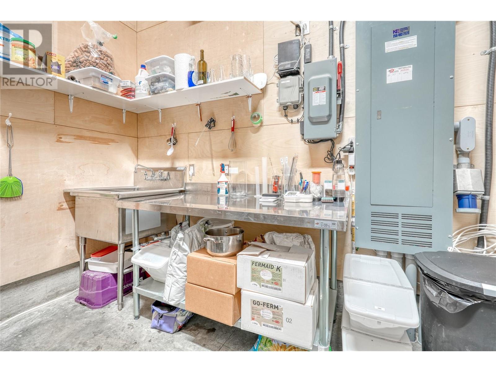 100 Enterprise Way Unit# 115, Oliver, British Columbia  V0H 1T0 - Photo 37 - 10340827