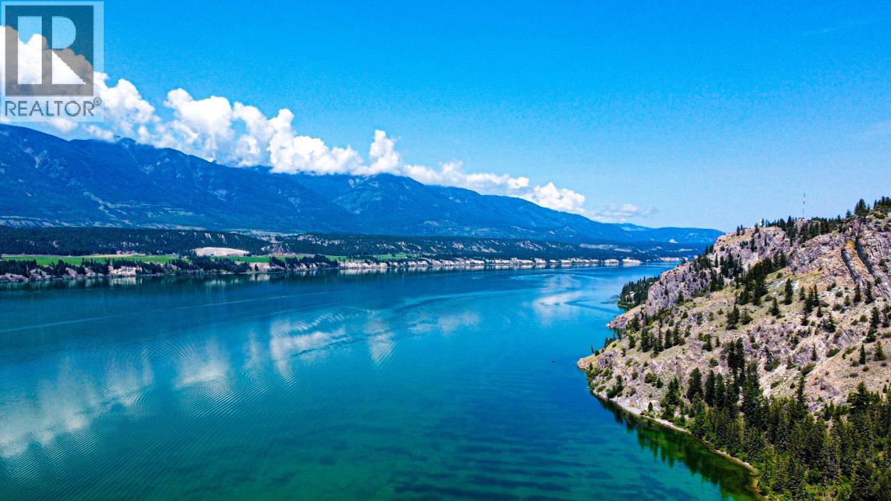 8785 Grainger Road, Canal Flats, British Columbia  V0B 1B0 - Photo 23 - 10340728