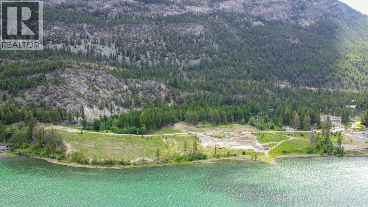 8785 Grainger Road, Canal Flats, British Columbia  V0B 1B0 - Photo 27 - 10340728