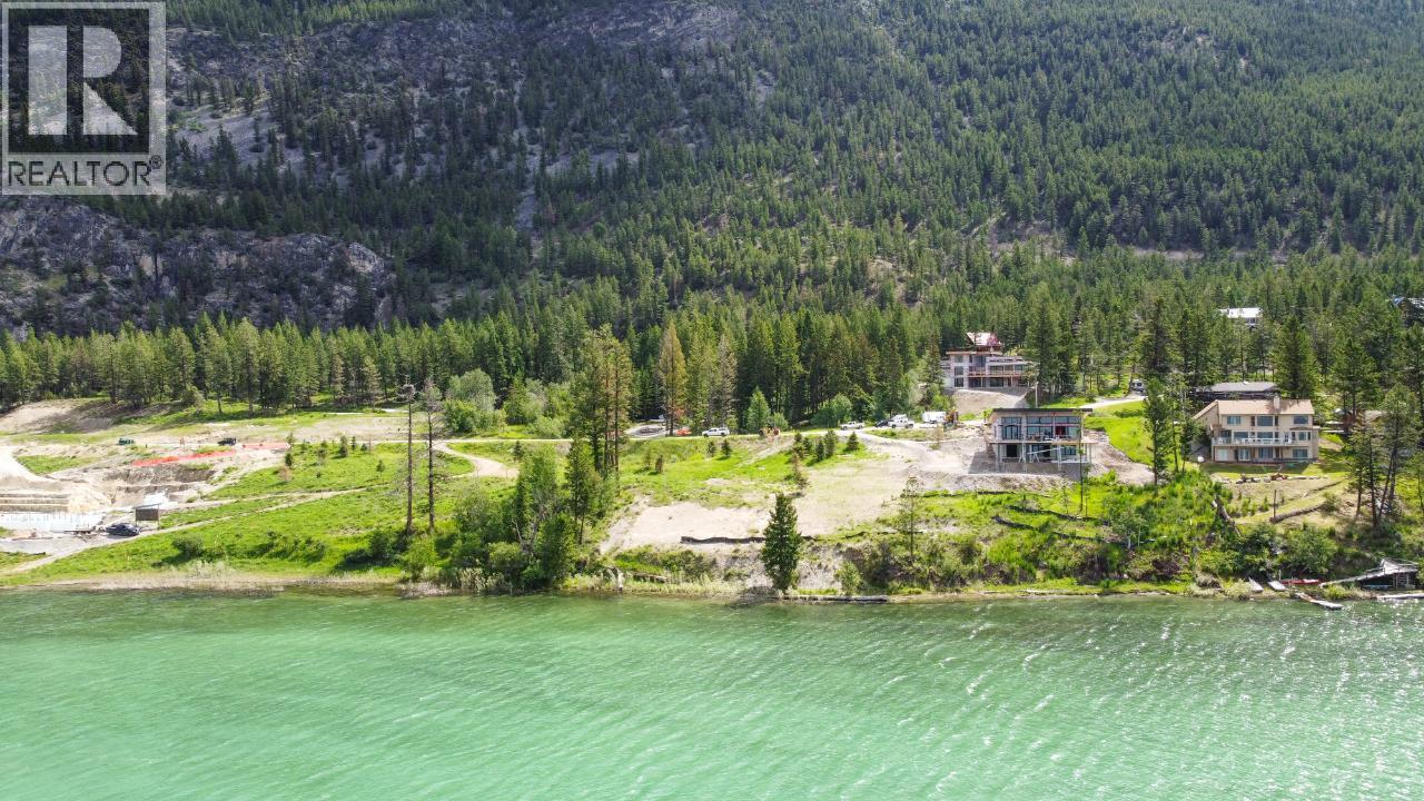 8692 Cottage Lane, Canal Flats, British Columbia  V0B 1B0 - Photo 29 - 10340731