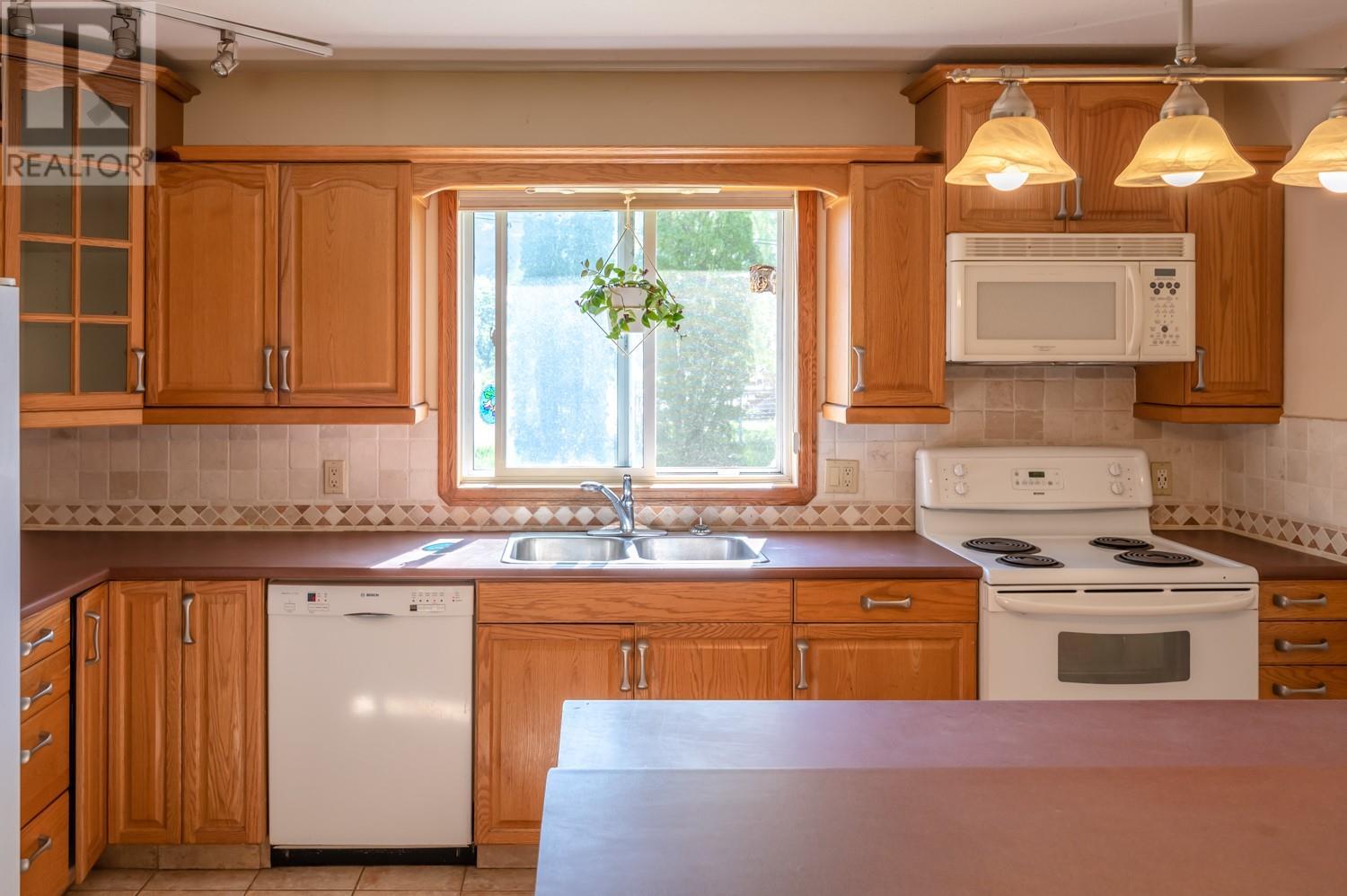 7952 97 Highway, Oliver, British Columbia  V0H 1T0 - Photo 19 - 10340838