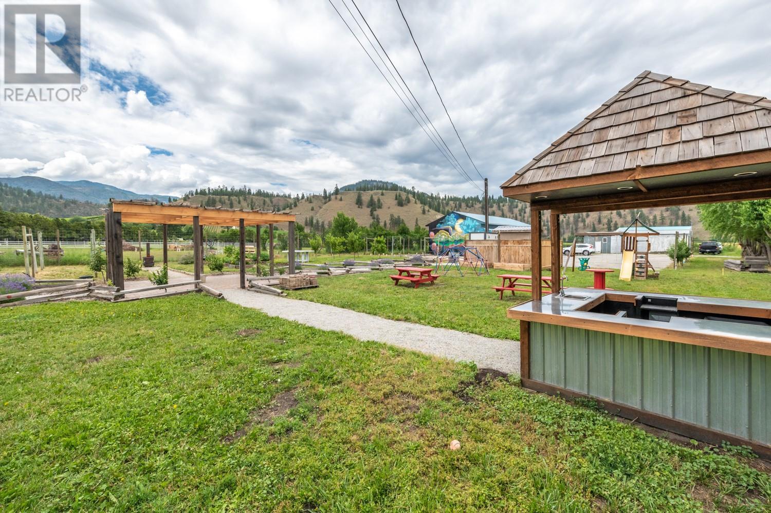 7952 97 Highway, Oliver, British Columbia  V0H 1T0 - Photo 8 - 10340845