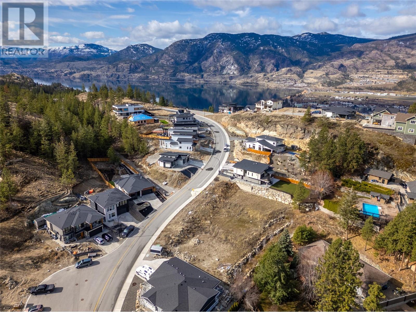 3255 Evergreen Drive, Penticton, British Columbia  V2A 0H9 - Photo 10 - 10340572