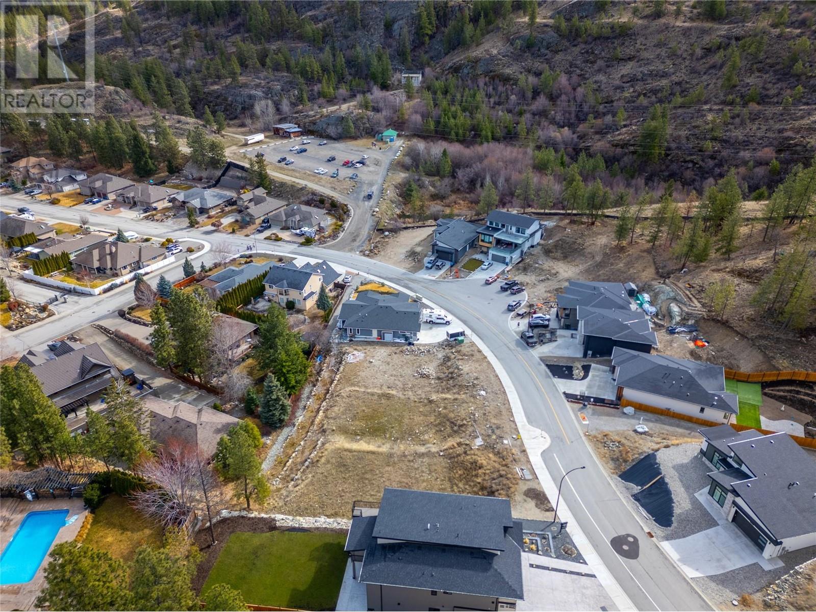 3255 Evergreen Drive, Penticton, British Columbia  V2A 0H9 - Photo 18 - 10340572