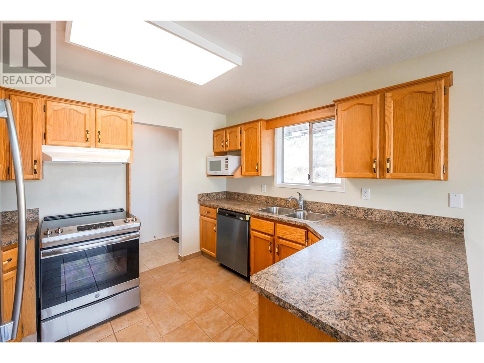 6816 89th Street Unit# 8, Osoyoos, British Columbia  V0H 1V1 - Photo 10 - 10340705