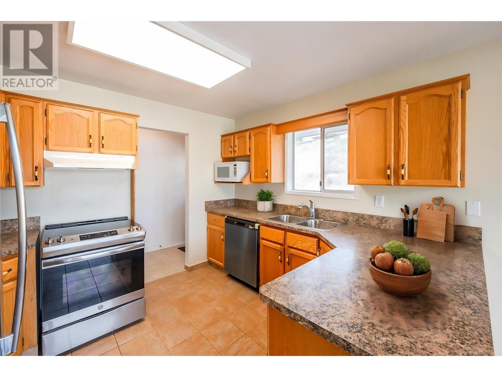 6816 89th Street Unit# 8, Osoyoos, British Columbia  V0H 1V1 - Photo 6 - 10340705