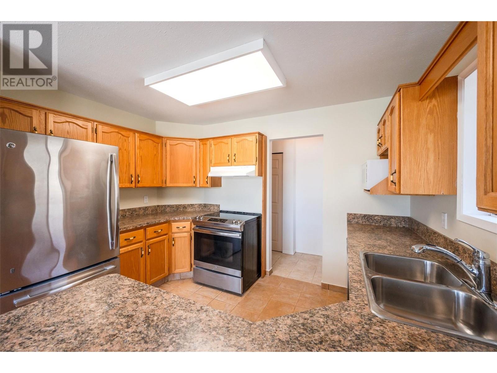 6816 89th Street Unit# 8, Osoyoos, British Columbia  V0H 1V1 - Photo 9 - 10340705