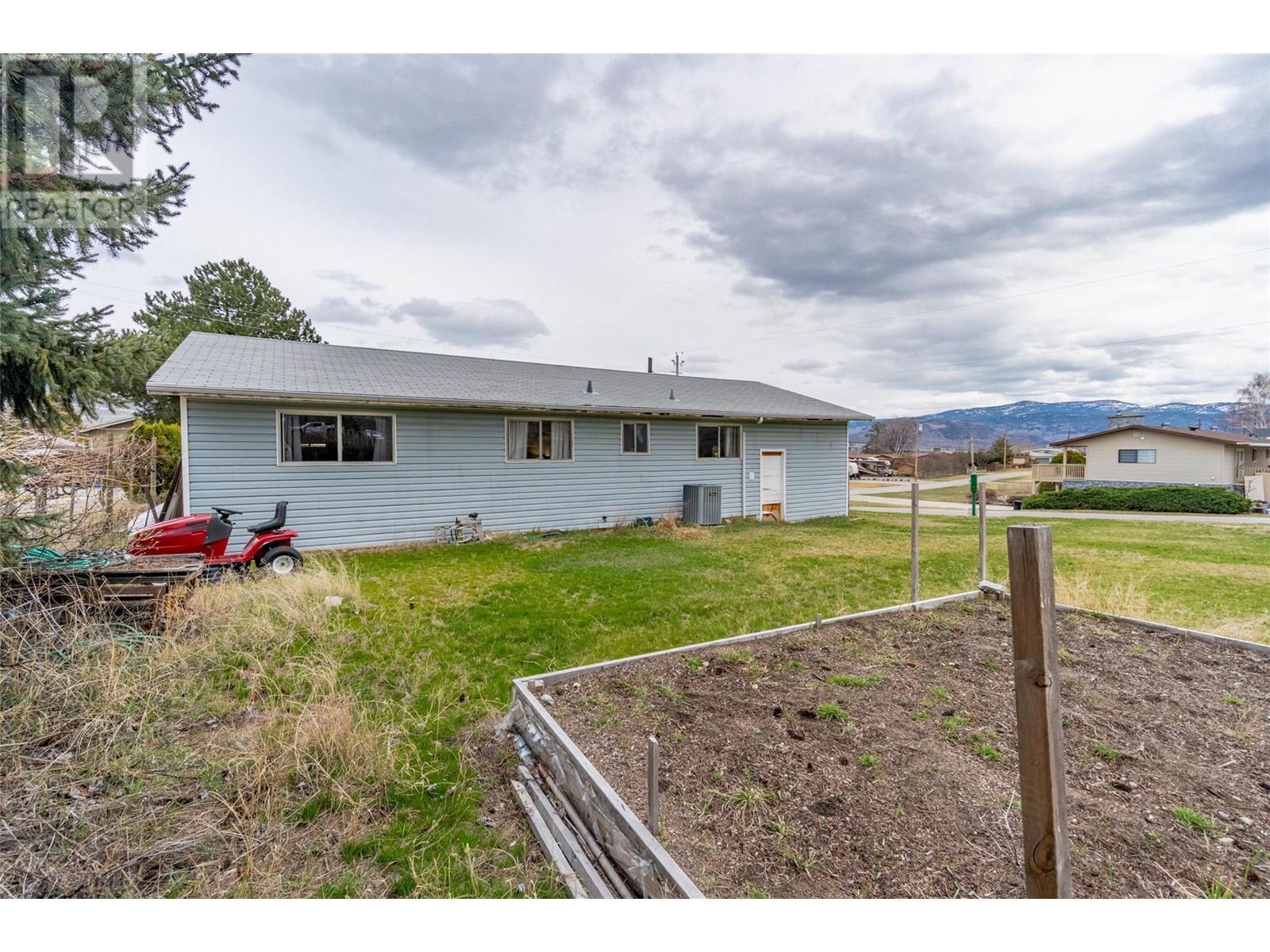 1202 91st Street, Osoyoos, British Columbia  V0H 1V1 - Photo 18 - 10340255