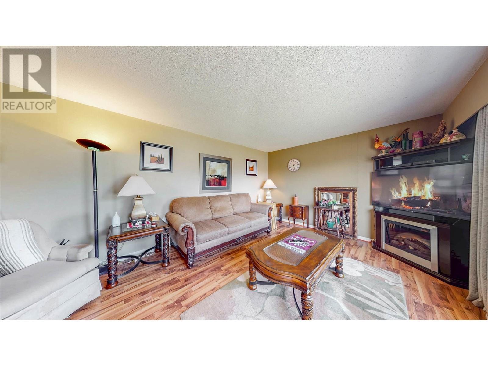 1202 91st Street, Osoyoos, British Columbia  V0H 1V1 - Photo 4 - 10340255