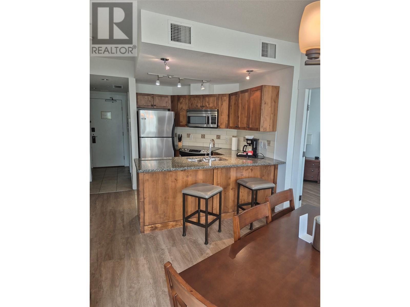 4200 Lakeshore Drive Unit# 106, Osoyoos, British Columbia  V0H 1V6 - Photo 11 - 10340547
