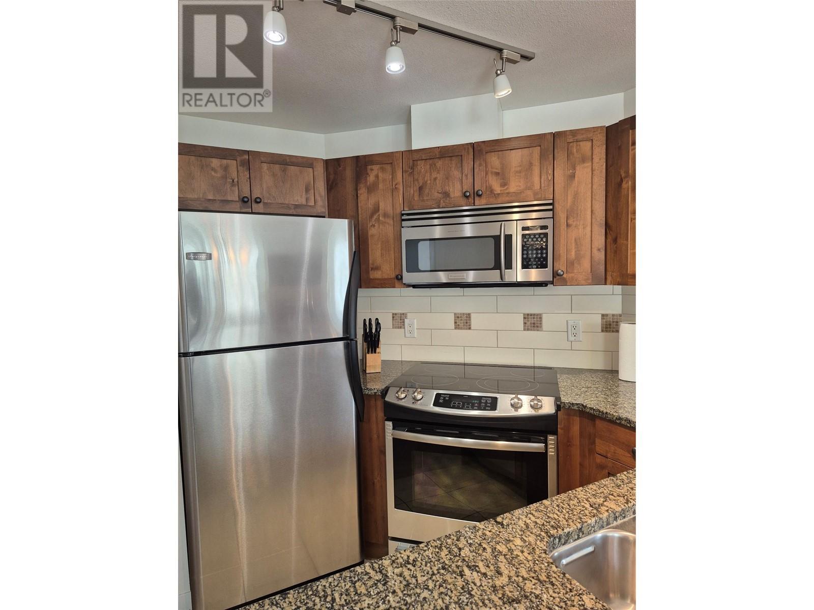 4200 Lakeshore Drive Unit# 106, Osoyoos, British Columbia  V0H 1V6 - Photo 4 - 10340547
