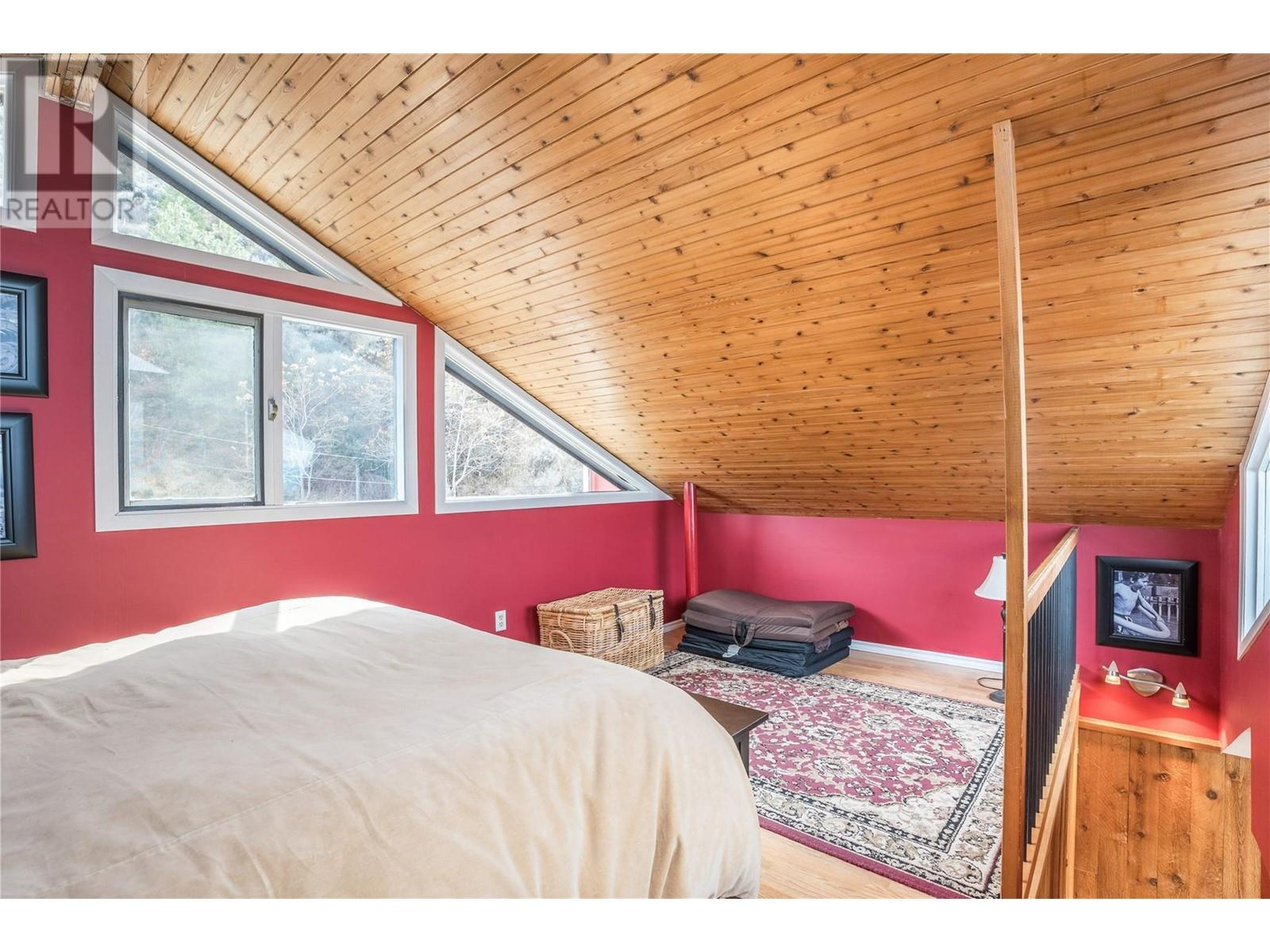 19279 Lakeshore Drive N, Summerland, British Columbia  V0H 1Z6 - Photo 19 - 10340971