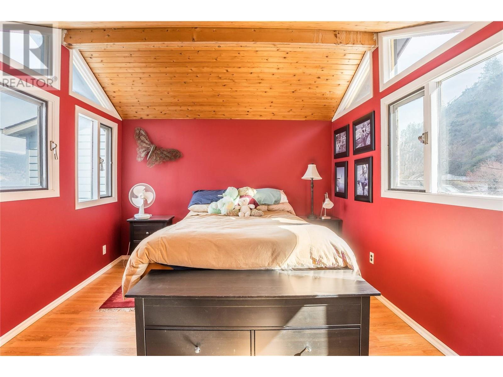 19279 Lakeshore Drive N, Summerland, British Columbia  V0H 1Z6 - Photo 24 - 10340971