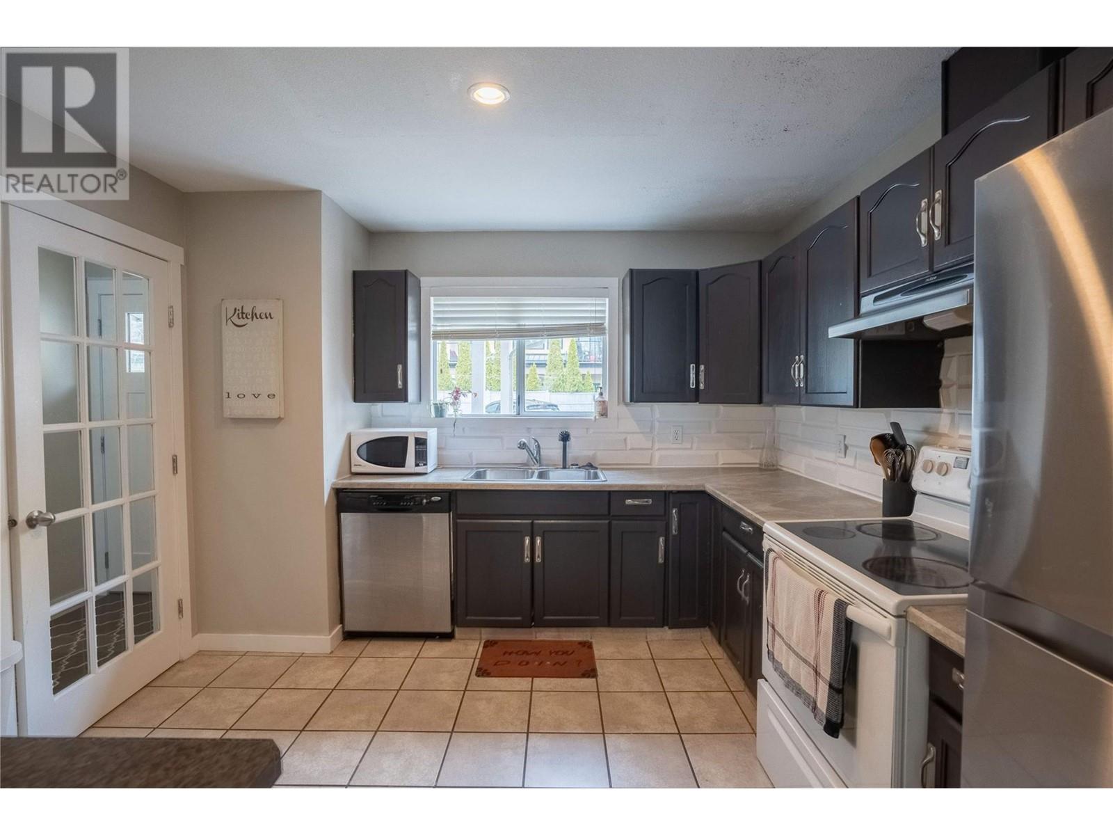 3315 Wilson Street Unit# 119, Penticton, British Columbia  V2A 8J3 - Photo 5 - 10340632