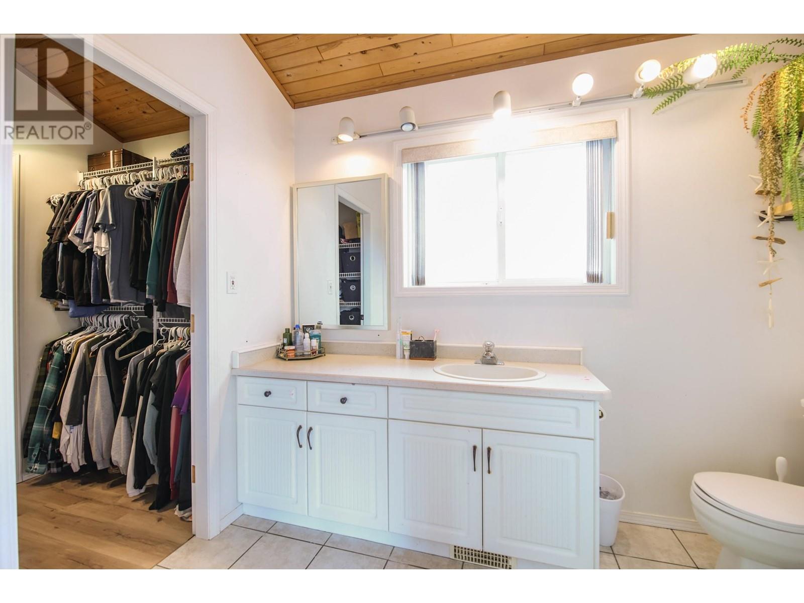 384 19 Road, Oliver, British Columbia  V0H 1T1 - Photo 48 - 10340932