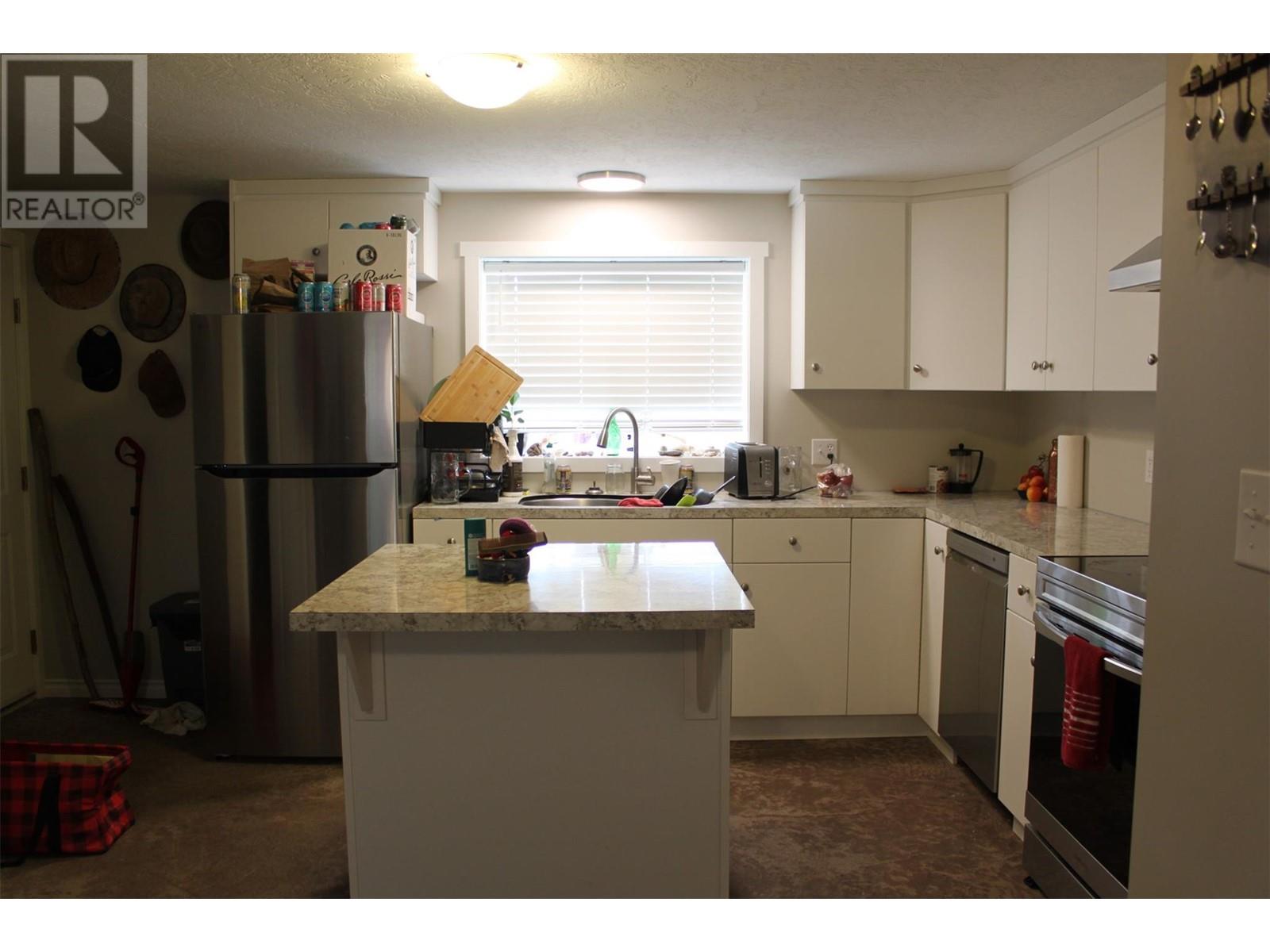 208 Nelson Avenue Unit# 1-4, Nakusp, British Columbia  V0G 1R0 - Photo 16 - 10341027