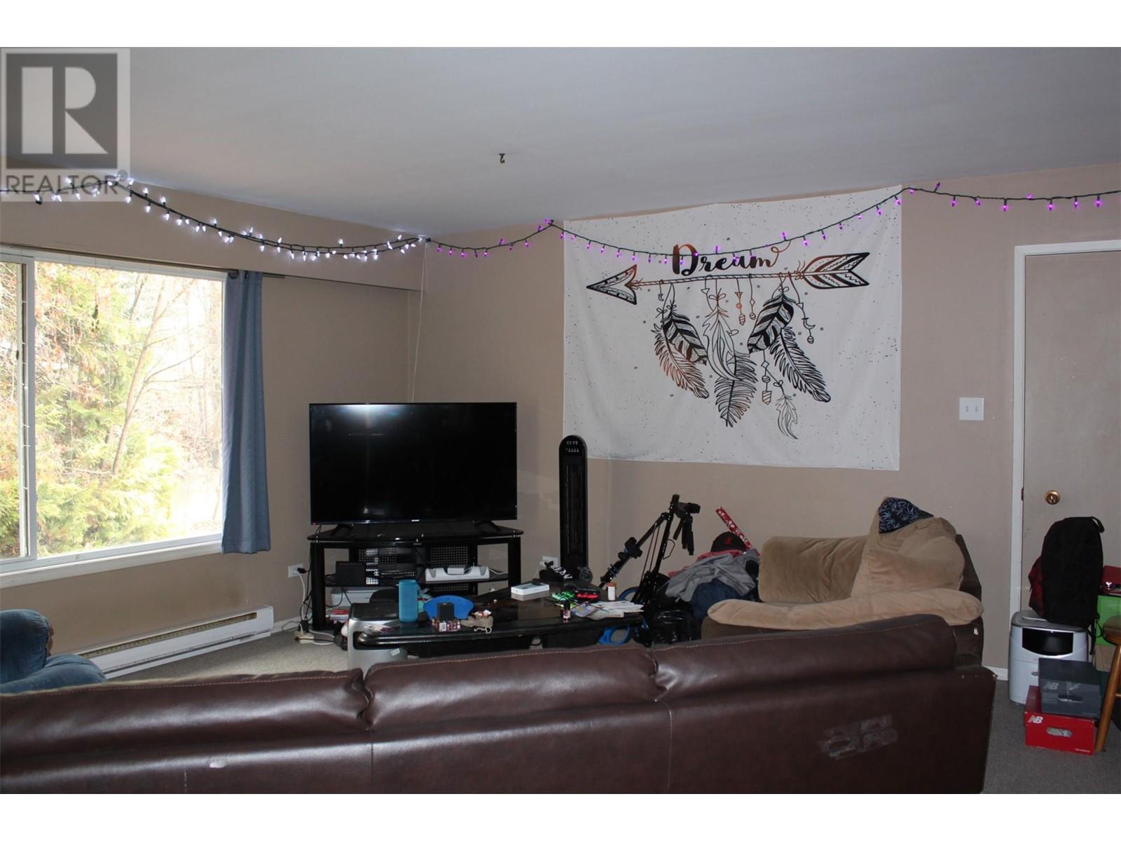 208 Nelson Avenue Unit# 1-4, Nakusp, British Columbia  V0G 1R0 - Photo 9 - 10341027