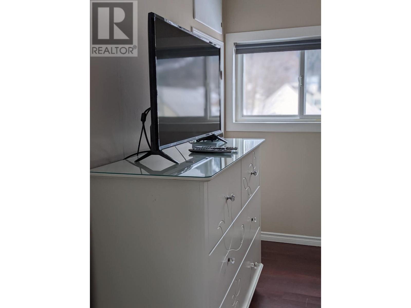 309 Third Street E, Revelstoke, British Columbia  V0E 2S0 - Photo 14 - 10338928