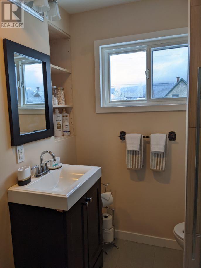 309 Third Street E, Revelstoke, British Columbia  V0E 2S0 - Photo 16 - 10338928