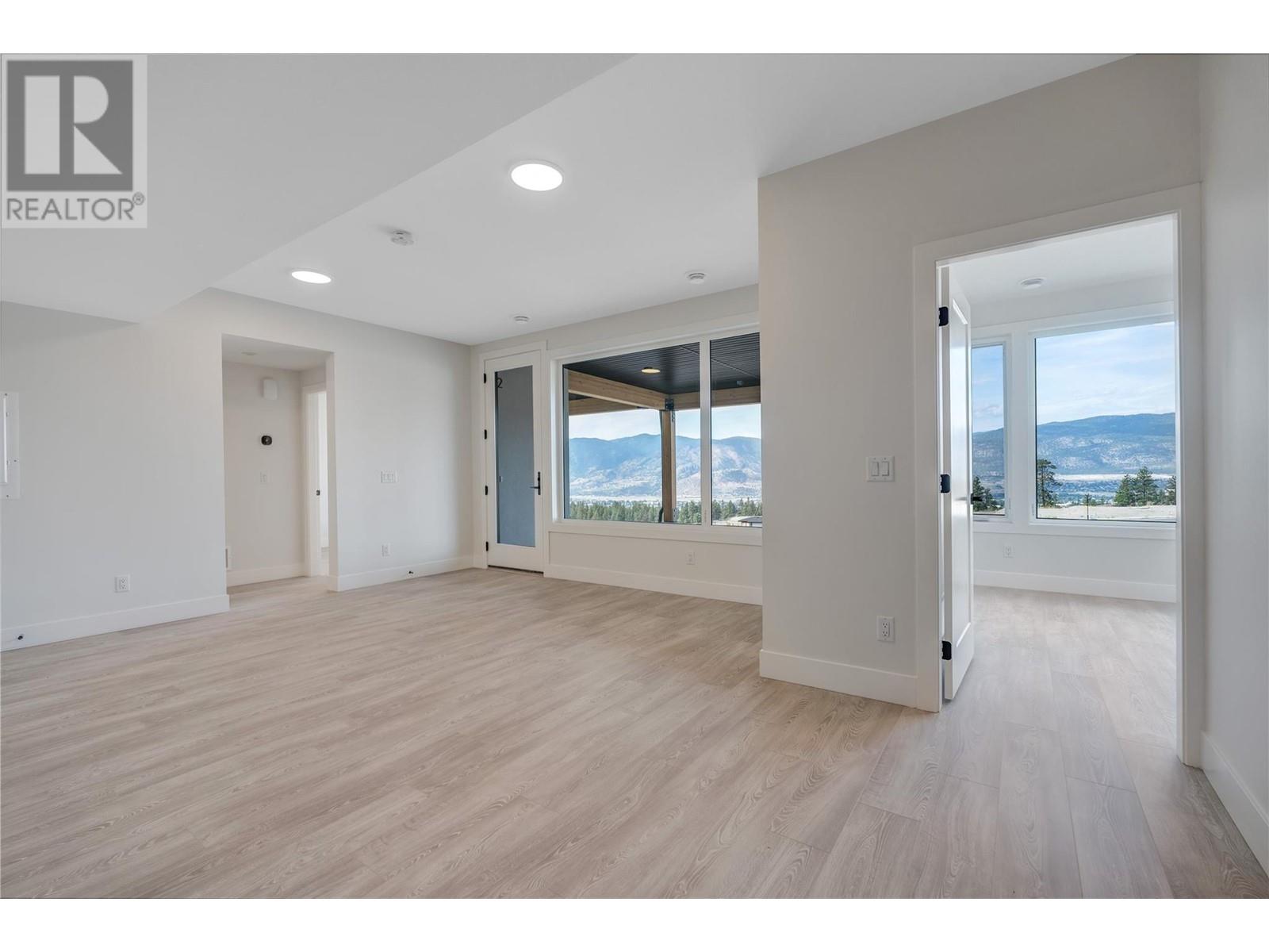 1157 Elk Street, Penticton, British Columbia  V2A 0C9 - Photo 46 - 10341096