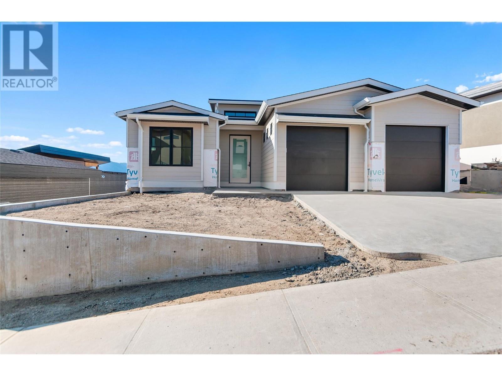 1143 Elk Street, Penticton, British Columbia  V2A 0C9 - Photo 1 - 10341091