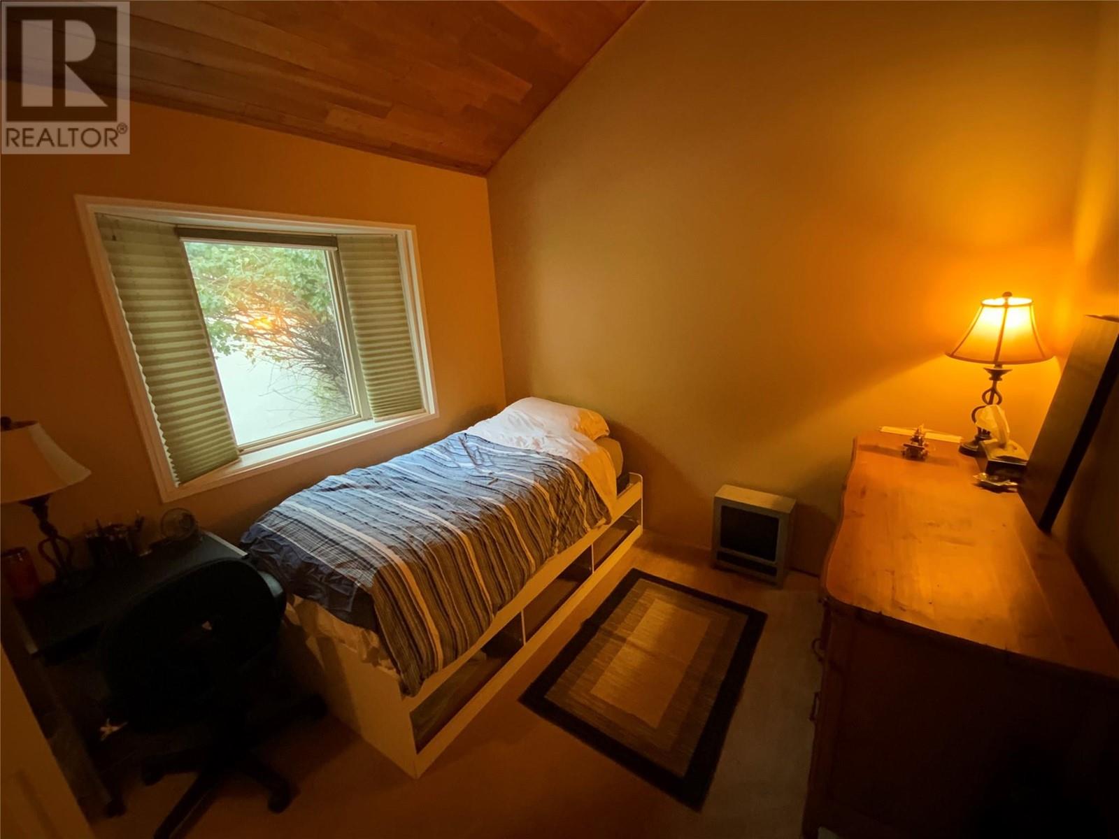 186 Dewdney Crescent, Penticton, British Columbia  V2A 7Z6 - Photo 10 - 10341188