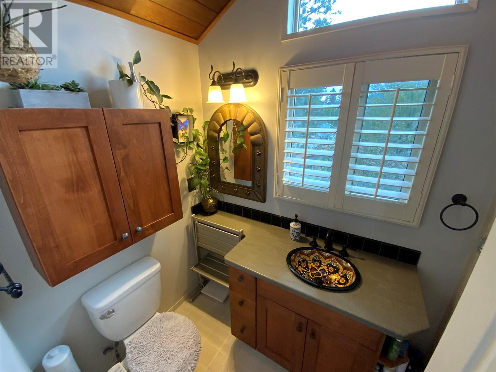 186 Dewdney Crescent, Penticton, British Columbia  V2A 7Z6 - Photo 12 - 10341188