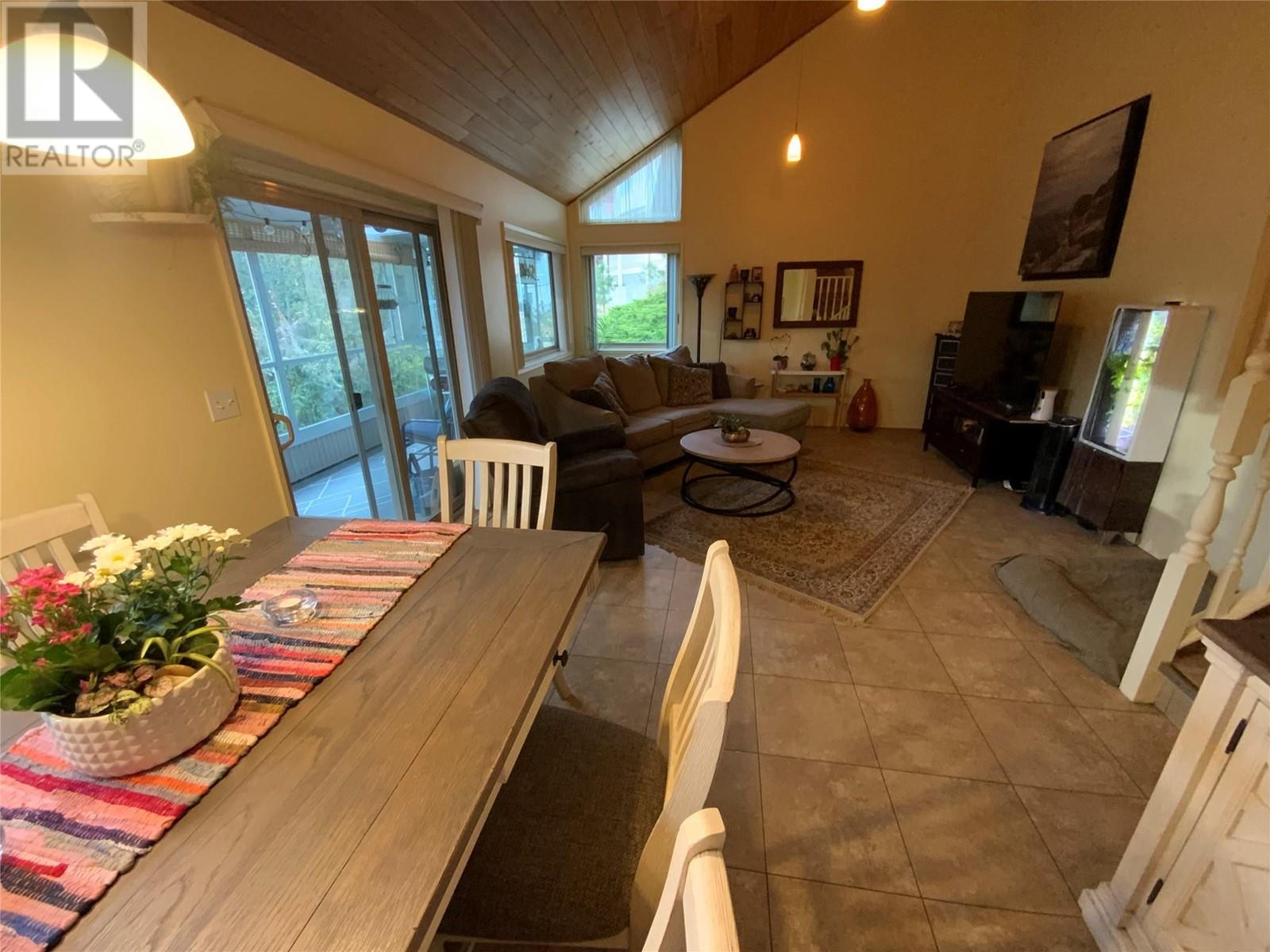 186 Dewdney Crescent, Penticton, British Columbia  V2A 7Z6 - Photo 8 - 10341188