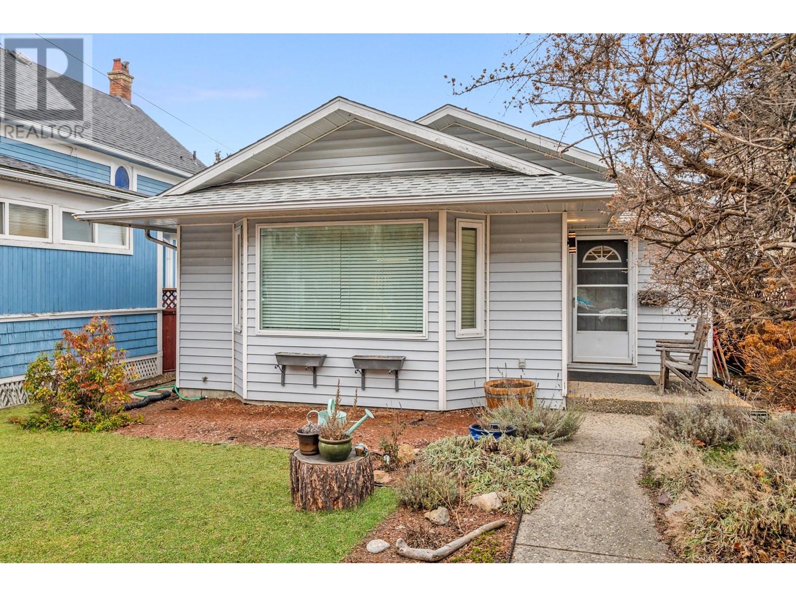 181 Wade Avenue W, Penticton, British Columbia  V2A 1T7 - Photo 1 - 10341196