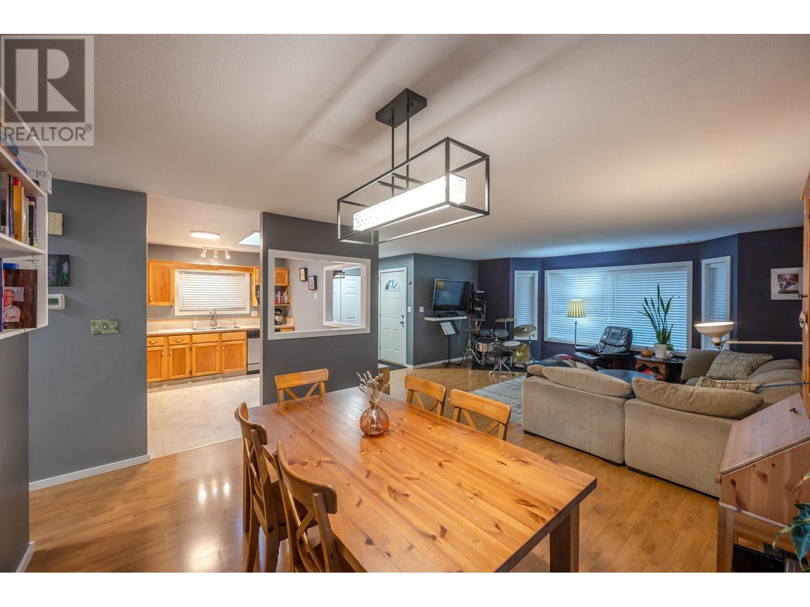 181 Wade Avenue W, Penticton, British Columbia  V2A 1T7 - Photo 6 - 10341196