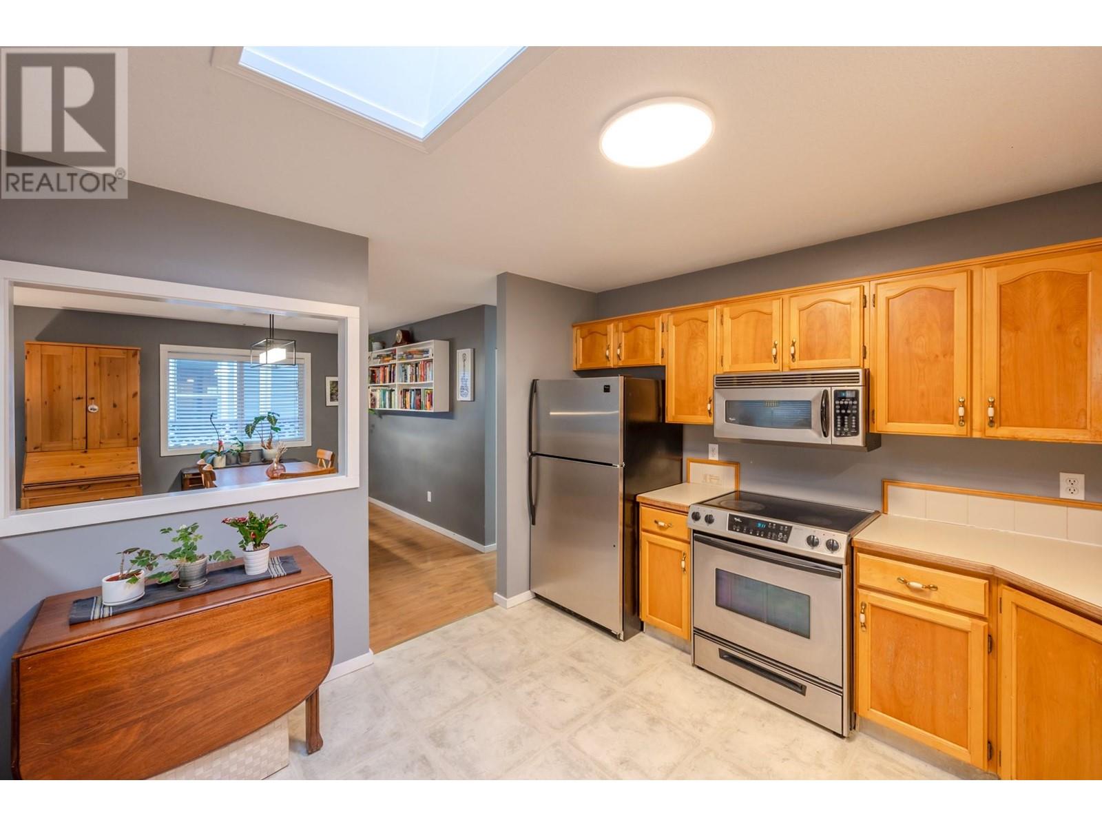 181 Wade Avenue W, Penticton, British Columbia  V2A 1T7 - Photo 9 - 10341196