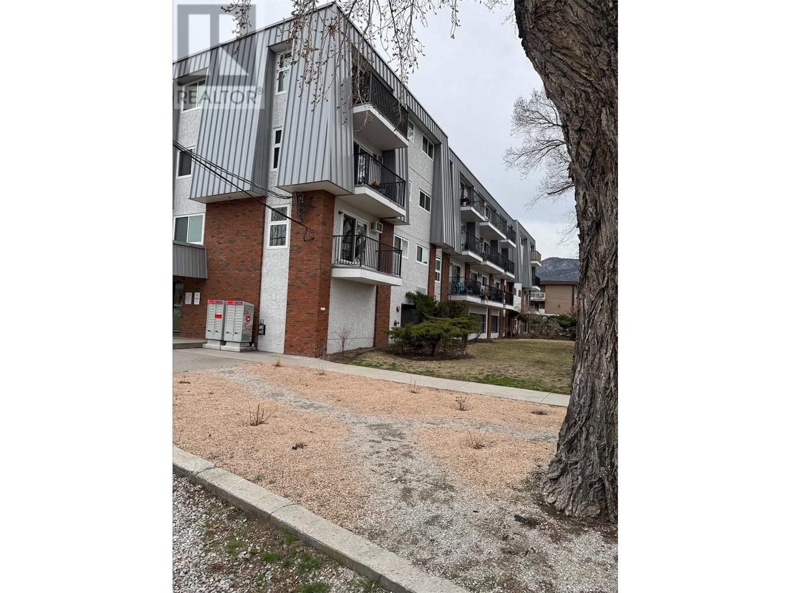 922 Dynes Avenue Unit# 105, Penticton, British Columbia  V2A 1E8 - Photo 1 - 10340921