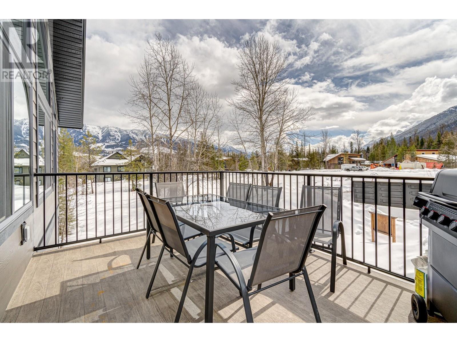 5545 Currie Bowl Way, Fernie, British Columbia  V0B 1M6 - Photo 19 - 10340544