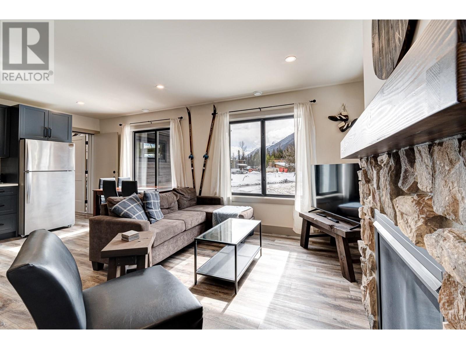 5545 Currie Bowl Way, Fernie, British Columbia  V0B 1M6 - Photo 33 - 10340544