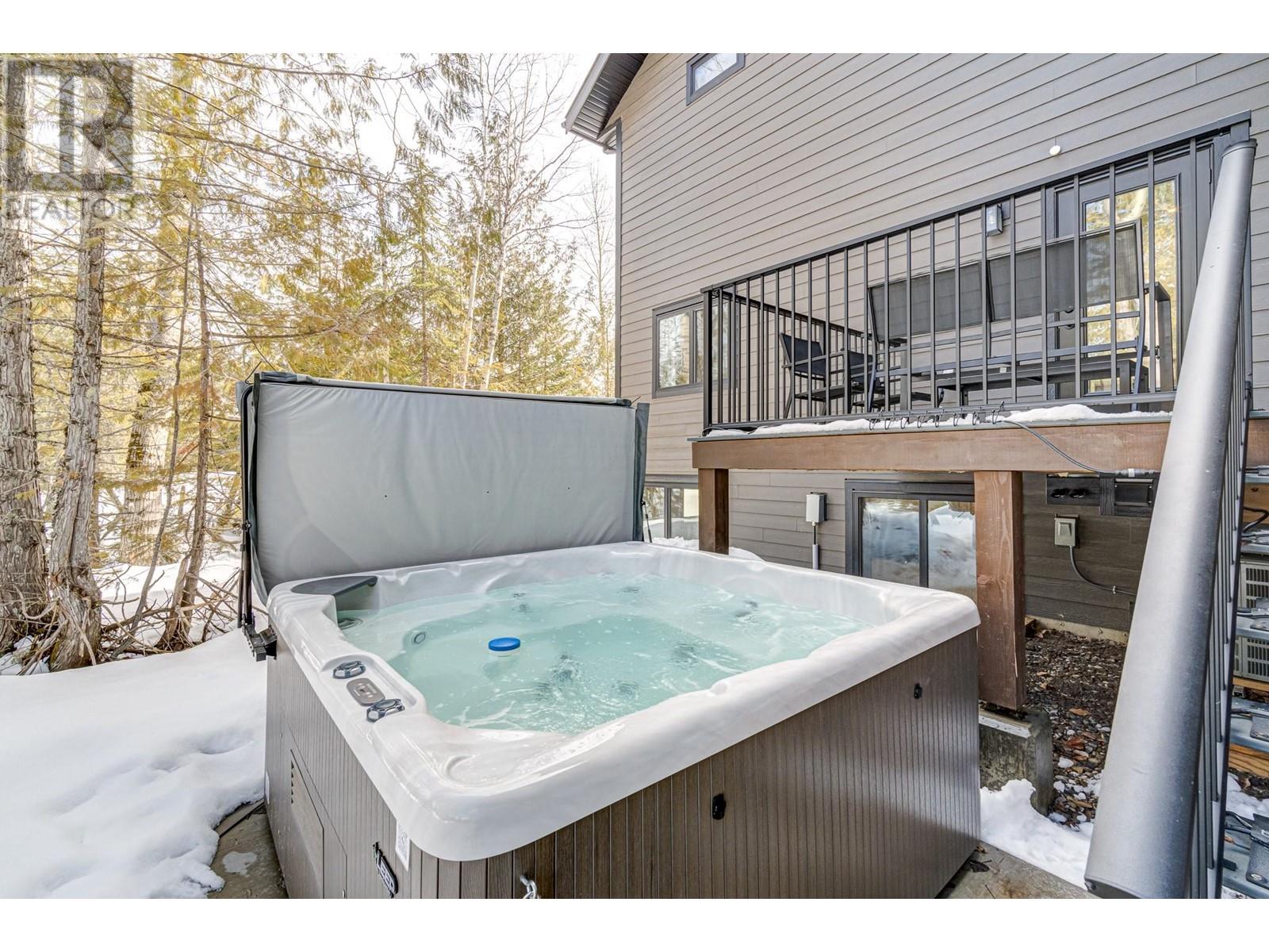 5545 Currie Bowl Way, Fernie, British Columbia  V0B 1M6 - Photo 56 - 10340544
