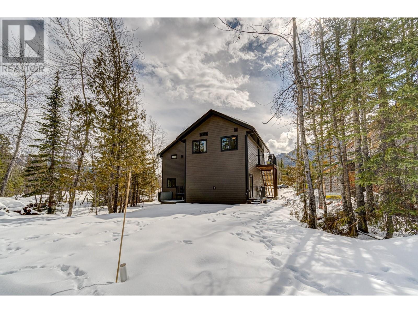 5545 Currie Bowl Way, Fernie, British Columbia  V0B 1M6 - Photo 57 - 10340544