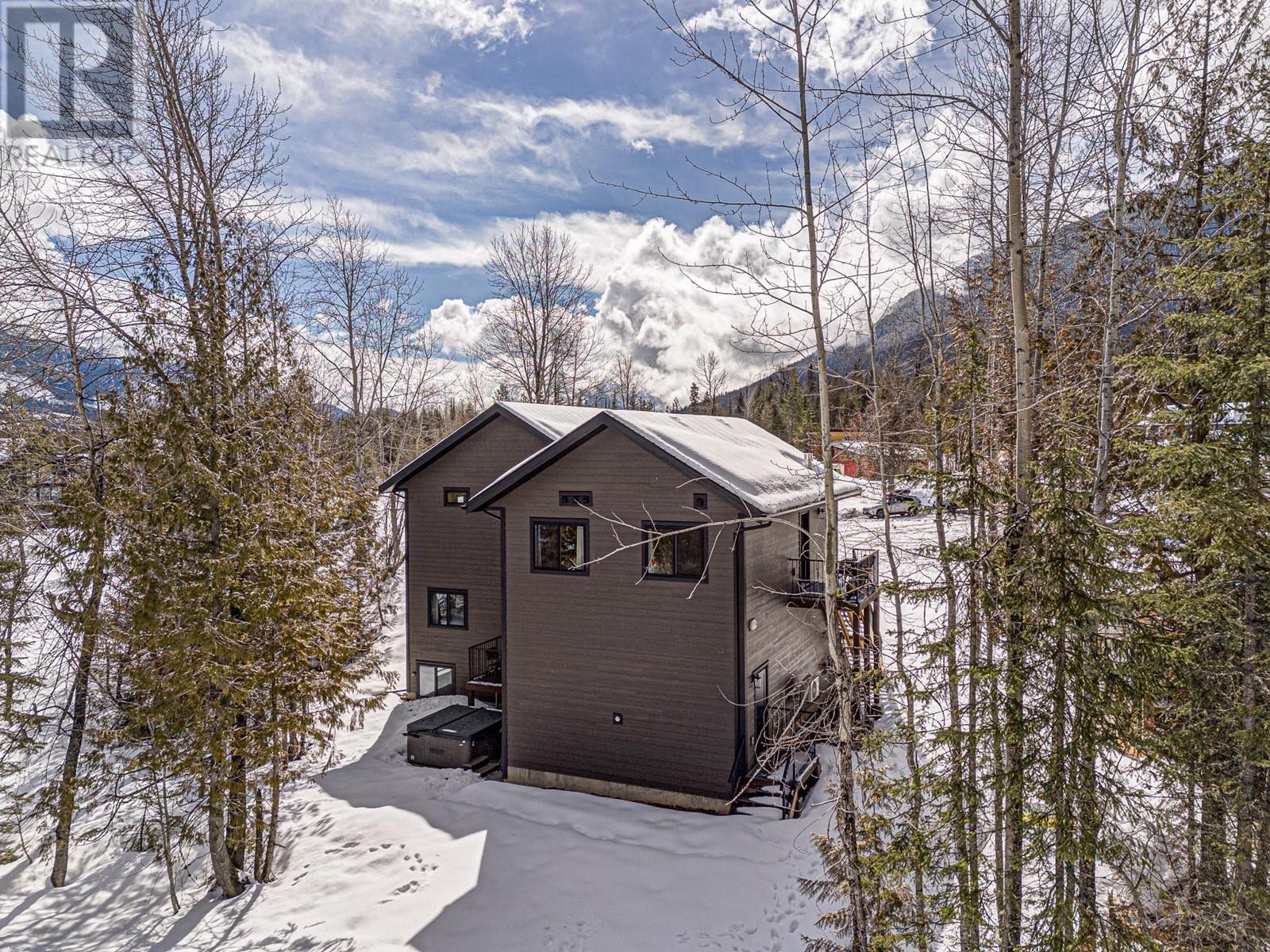 5545 Currie Bowl Way, Fernie, British Columbia  V0B 1M6 - Photo 77 - 10340544