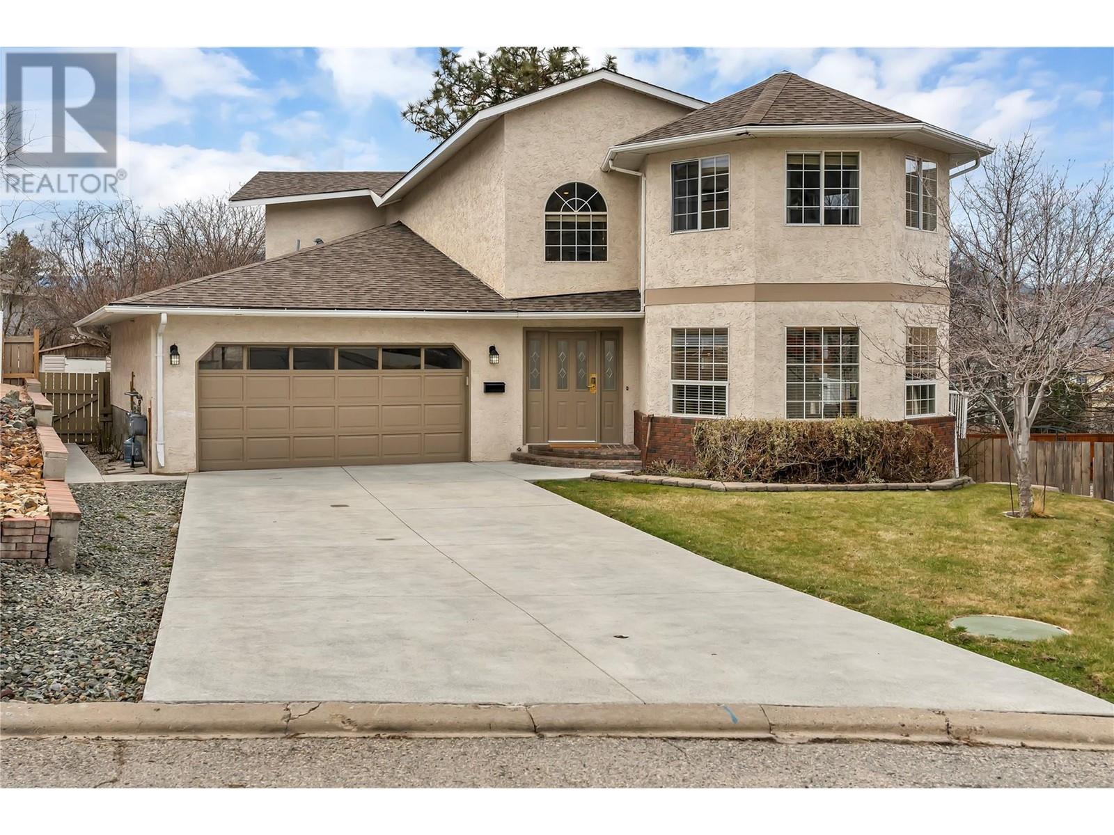 152 Mccauley Place, Penticton, British Columbia  V2A 7Z9 - Photo 1 - 10341235