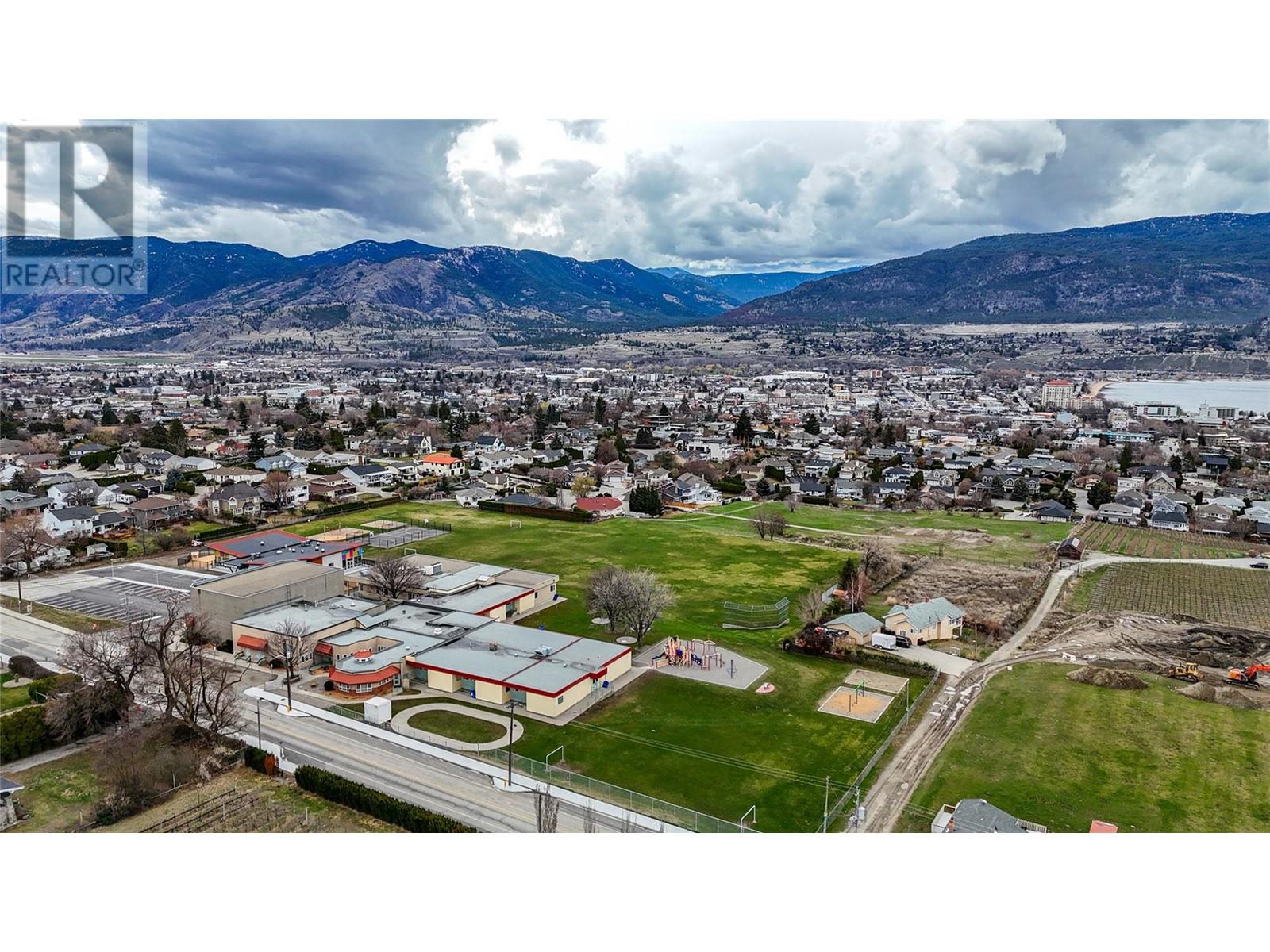 152 Mccauley Place, Penticton, British Columbia  V2A 7Z9 - Photo 59 - 10341235