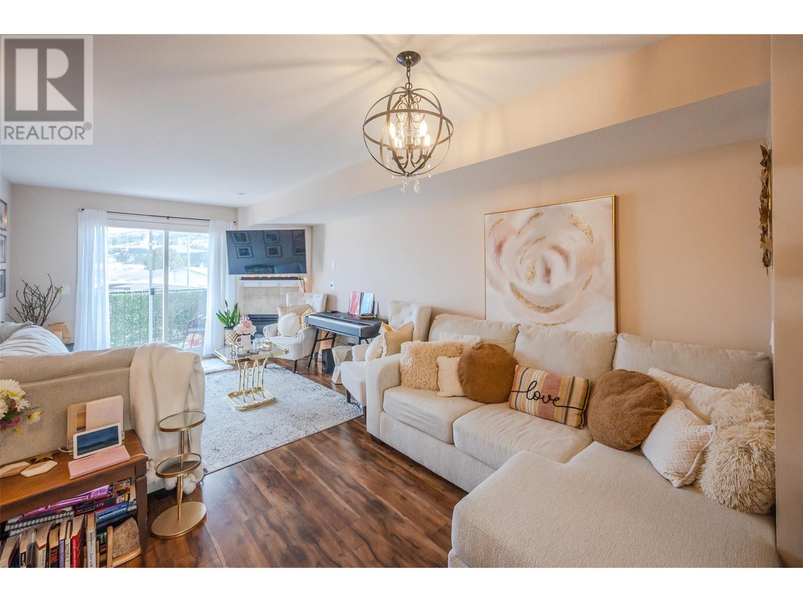 3363 Wilson Street Unit# 143, Penticton, British Columbia  V2A 8E3 - Photo 2 - 10340367