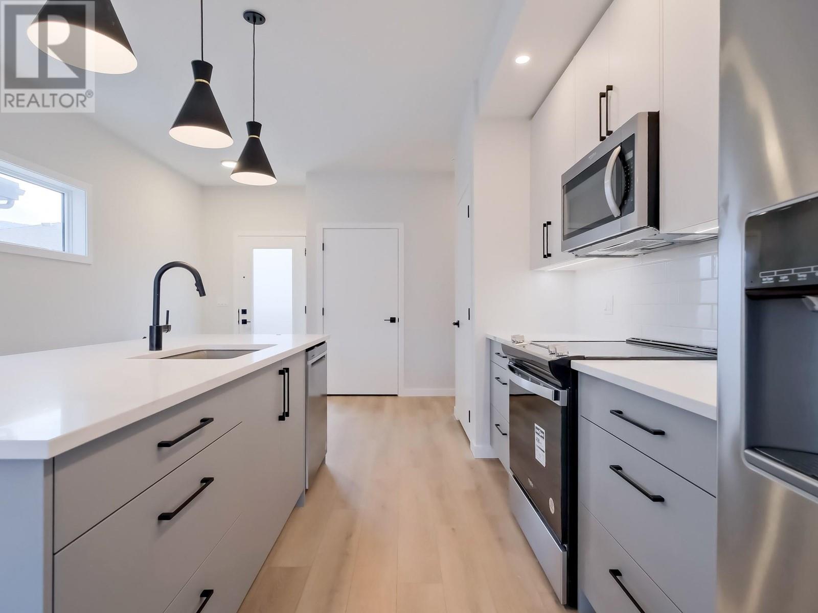 275 Kinney Avenue Unit# 103, Penticton, British Columbia  V2A 3P3 - Photo 6 - 10341468
