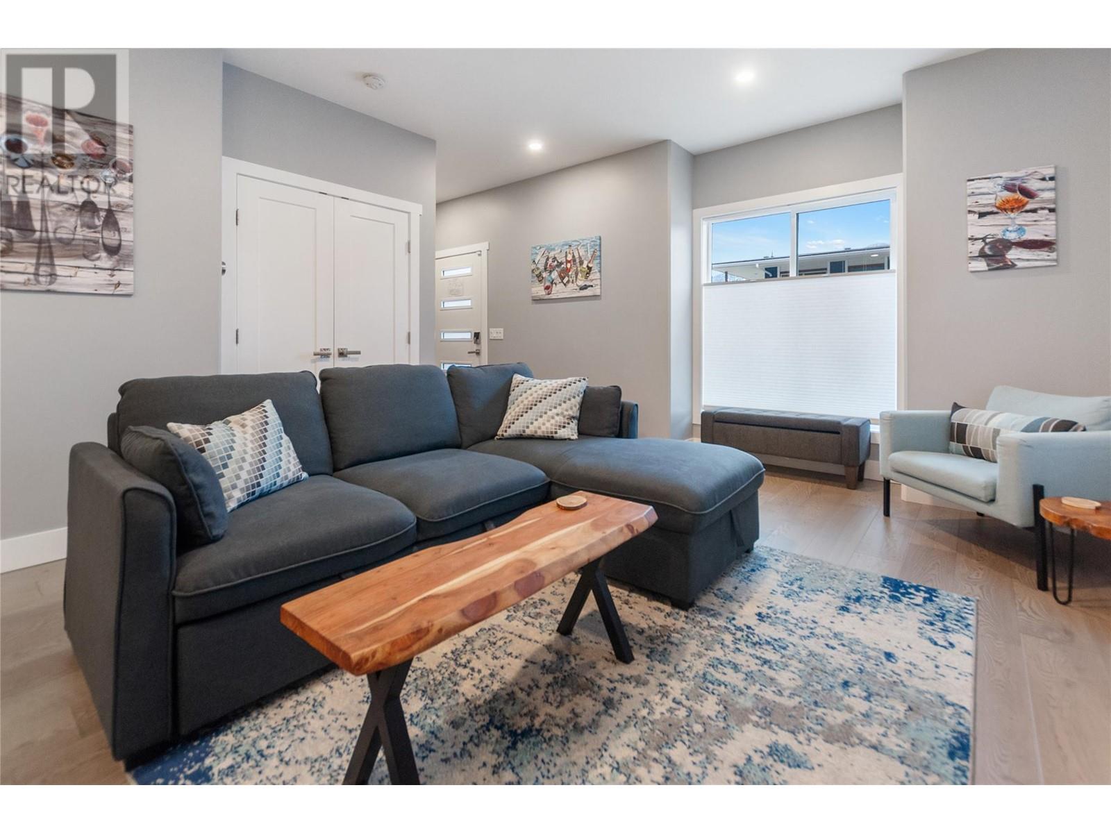 1087 Dynes Avenue Unit# 102, Penticton, British Columbia  V2A 1E9 - Photo 1 - 10341508